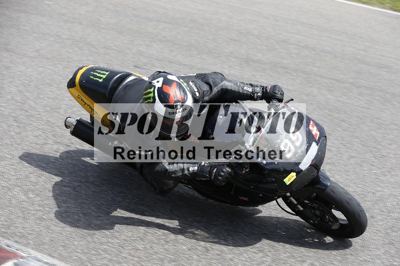 /Archiv-2024/29 12.06.2024 MOTO.CH Track Day ADR/Gruppe gelb/99